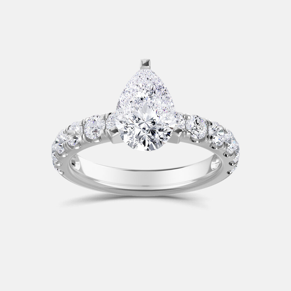 Pear-Cut Diamond Engagement Rings